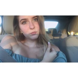 Meet your Posher, Deanna